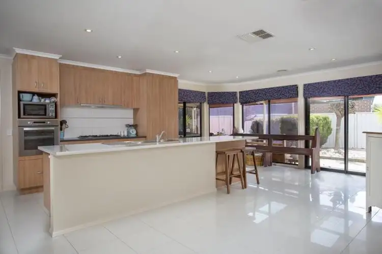 Second view of Homely house listing, 6 Ombana Court, Ascot VIC 3551
