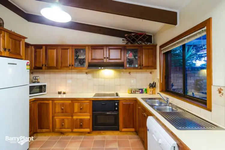 Sixth view of Homely house listing, 18 Eva Court, Seabrook VIC 3028