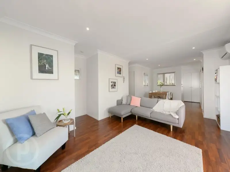 Main view of Homely unit listing, 4/68 Waverley Road, Taringa QLD 4068