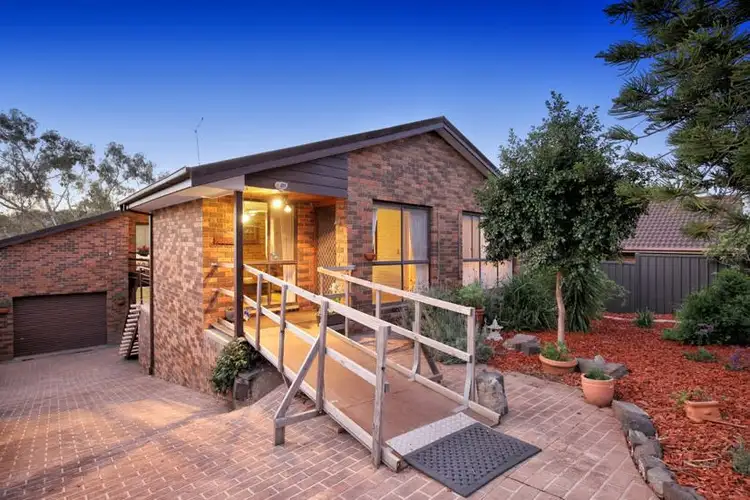 31 Harricks Crescent, Attwood VIC 3049