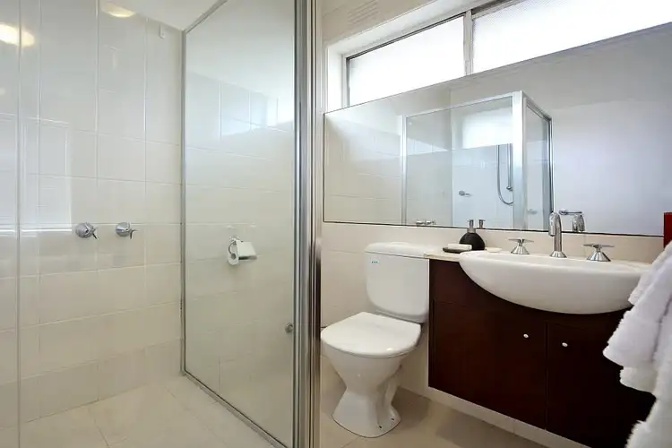 Fifth view of Homely apartment listing, 17/11 Llaneast Street, Armadale VIC 3143