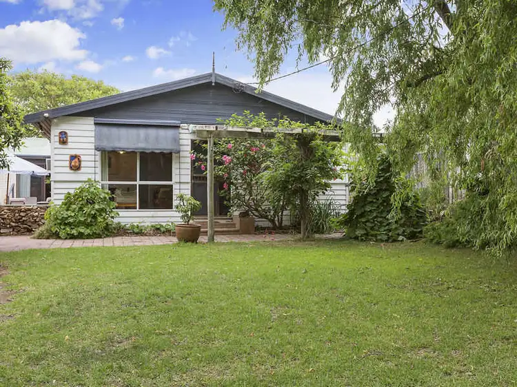27 Barton Street, Blairgowrie VIC 3942