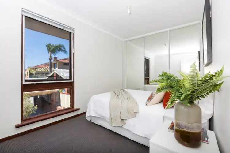 Sixth view of Homely house listing, 4/189 Coode Street, Como WA 6152