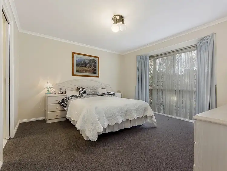 Fifth view of Homely house listing, 7 Lyrebird Court, Taylors Lakes VIC 3038