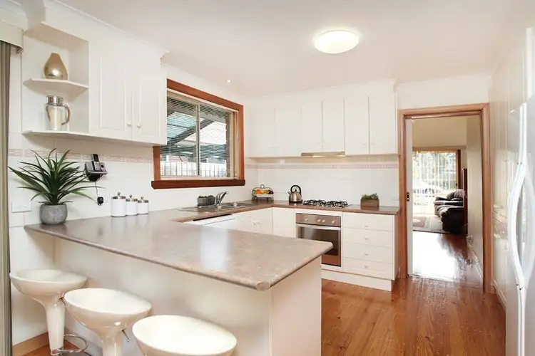 Fifth view of Homely house listing, 8 Dingley Close, Gladstone Park VIC 3043