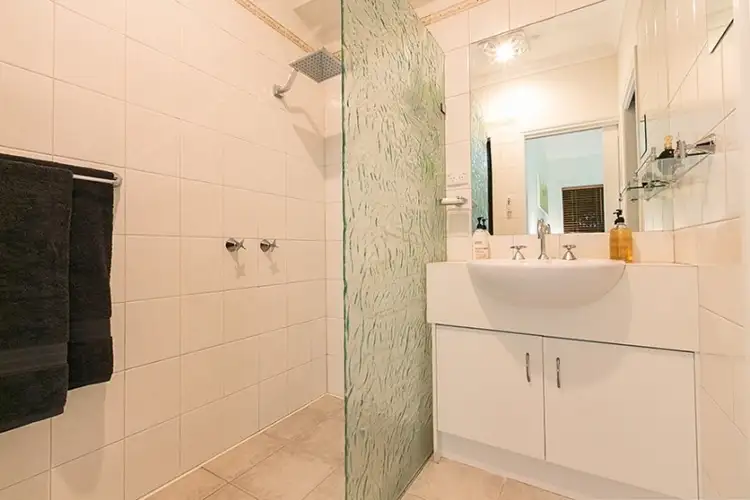 Fifth view of Homely townhouse listing, 2/194 Hyde Street, Yarraville VIC 3013