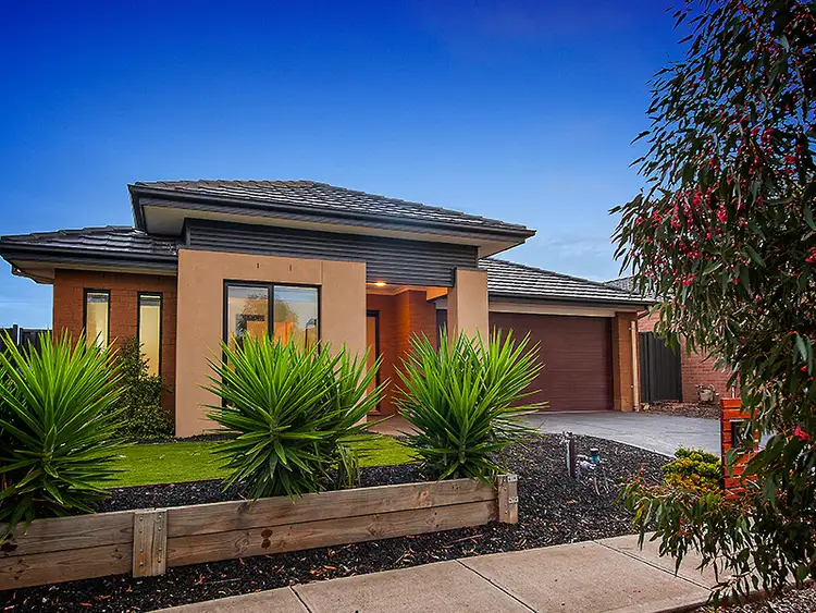 14 Woburn Crescent, Wyndham Vale VIC 3024