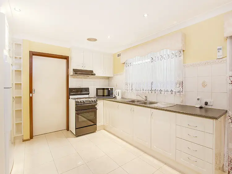 Fifth view of Homely house listing, 9 O'Brien Drive, St Albans VIC 3021