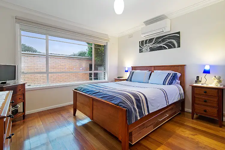 Fifth view of Homely house listing, 8 Ida Court, Reservoir VIC 3073