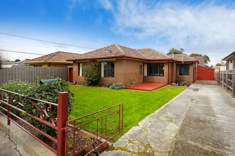 14 Lowell Avenue, Kingsbury VIC 3083
