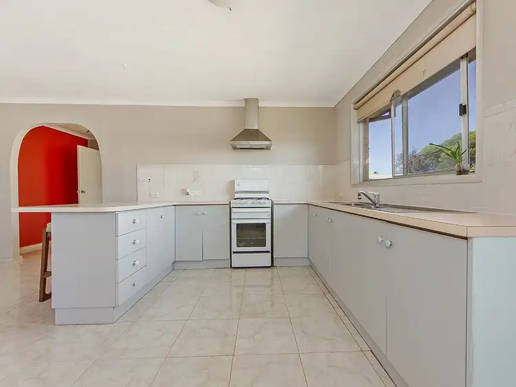 Fifth view of Homely house listing, 21 Annetta Court, Albanvale VIC 3021