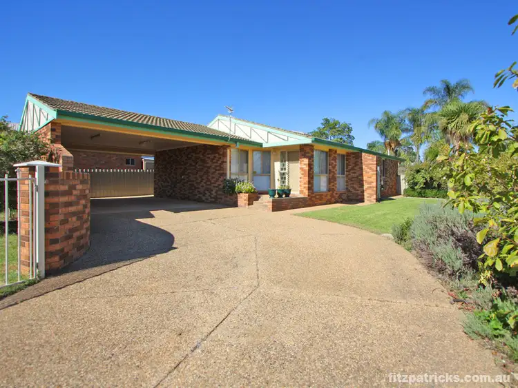40 Oleander Crescent, Lake Albert NSW 2650
