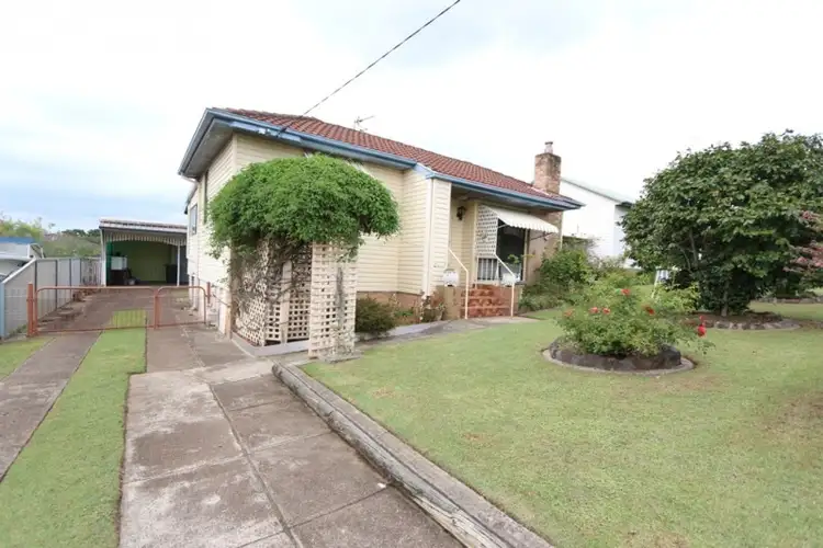 Main view of Homely house listing, 25 Third Avenue, Rutherford NSW 2320