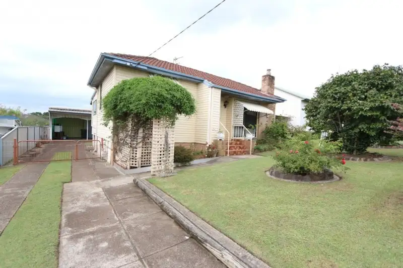 Main view of Homely house listing, 25 Third Avenue, Rutherford NSW 2320