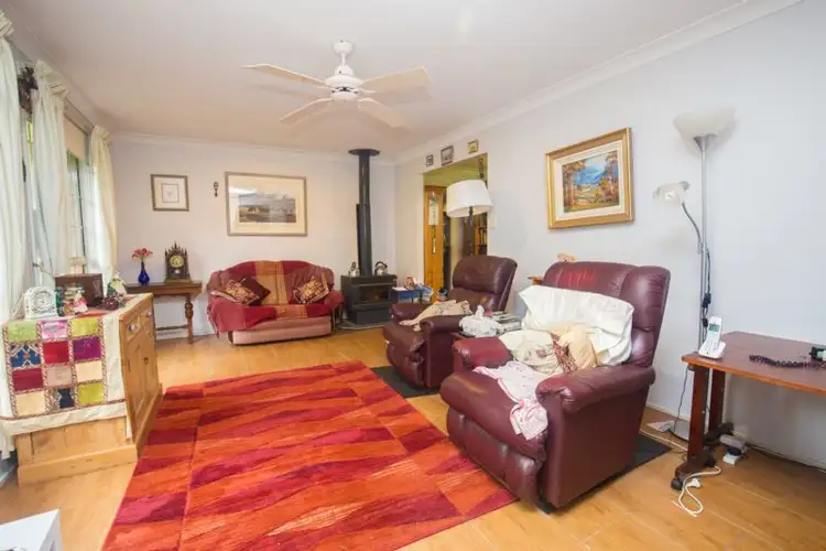 Fifth view of Homely house listing, 2 Rabar Close, Seaham NSW 2324