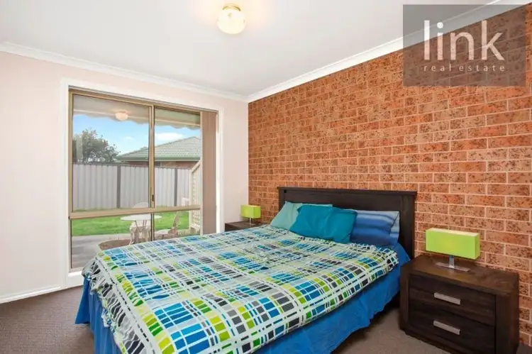 Fifth view of Homely unit listing, 3/4 Owen Court, Lavington NSW 2641