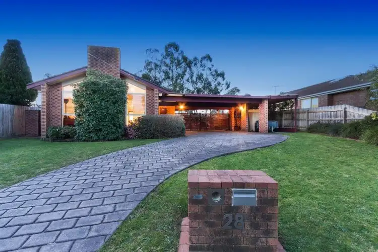 28 Jennifer Crescent, Bayswater North VIC 3153