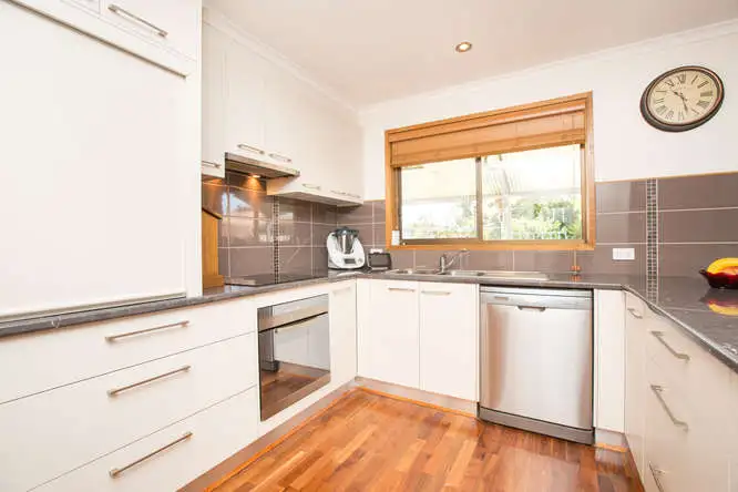 Second view of Homely house listing, 456 Walnut Avenue, Mildura VIC 3500