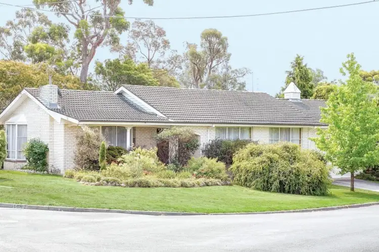 108 Lylia Avenue, Mount Clear VIC 3350