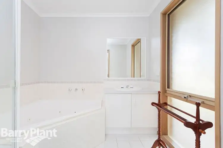 Fourth view of Homely house listing, 10 Allington Place, Seabrook VIC 3028