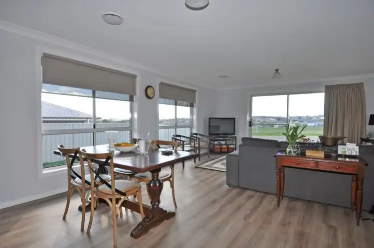 Third view of Homely house listing, 33 Mendel Drive, Kelso NSW 2795