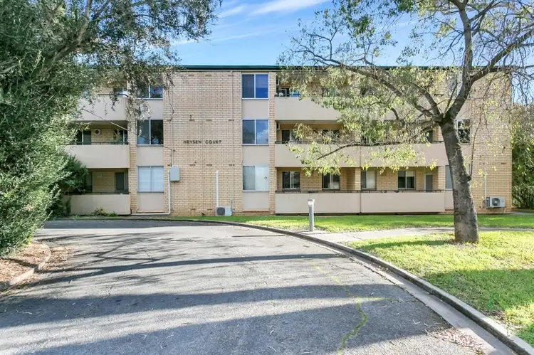 9/21 Laught Avenue, Black Forest SA 5035