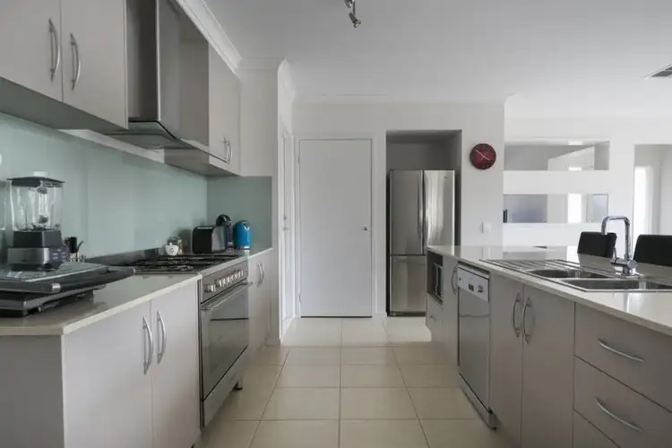 Fifth view of Homely house listing, 3 Adie Court, Strathfieldsaye VIC 3551