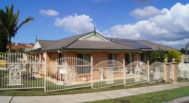 2 Erica Close, Cameron Park NSW 2285