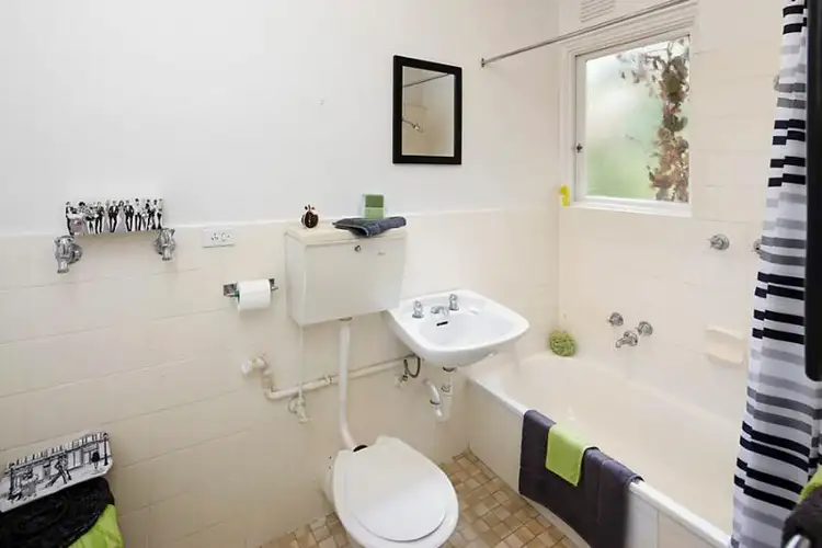 Fifth view of Homely apartment listing, 6/11 Ardene Court, Hawthorn VIC 3122