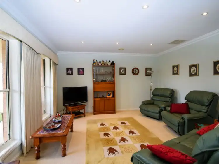 Second view of Homely house listing, 10 Sturt Court, Wangaratta VIC 3677