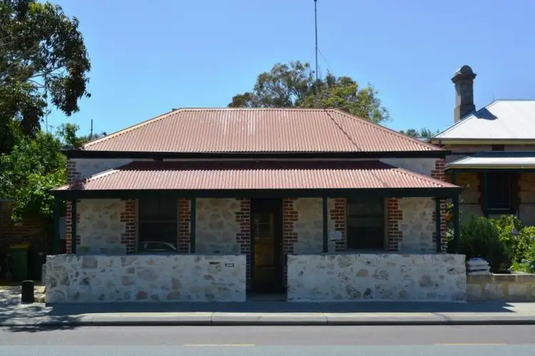 160 Hampton Road, Beaconsfield WA 6162