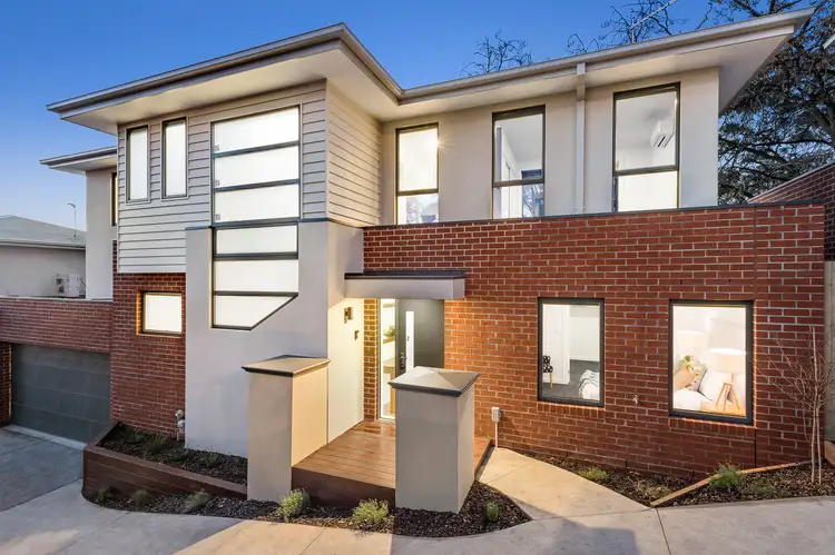 Main view of Homely townhouse listing, 2/36 Para Road, Montmorency VIC 3094