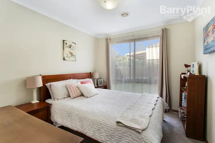 Sixth view of Homely house listing, 4 Oakbank Close, Berwick VIC 3806