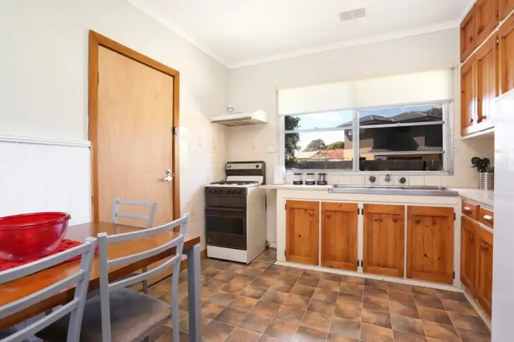 Fourth view of Homely house listing, 110 Sunset Boulevard, Jacana VIC 3047