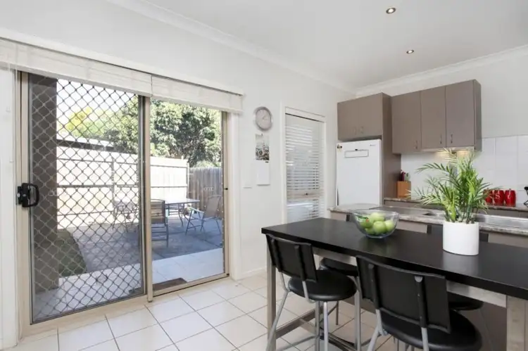 Sixth view of Homely townhouse listing, 2/7 Mayo Street, Sunshine VIC 3020