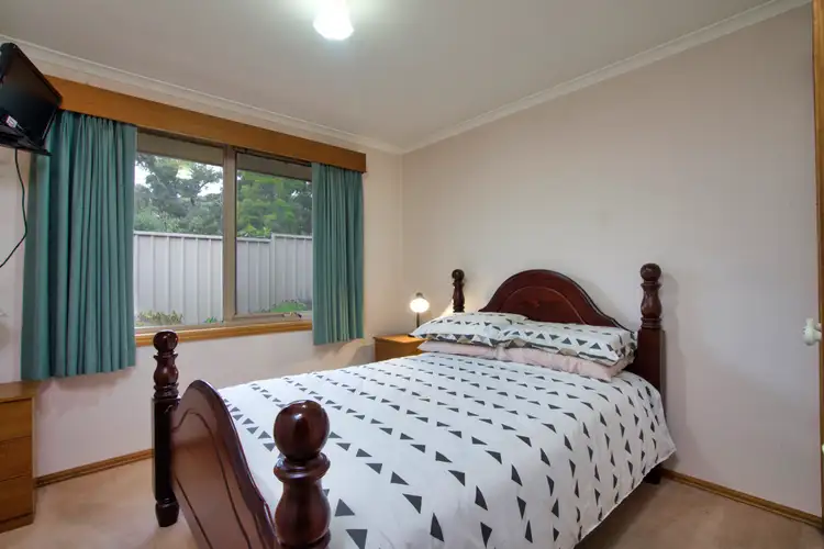 Fifth view of Homely house listing, 6 Quinta Drive, Mount Clear VIC 3350