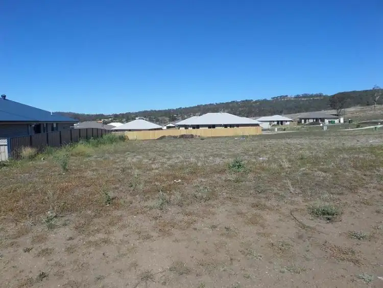 6 Breanna Street, Cotswold Hills QLD 4350