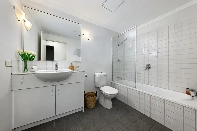 Fifth view of Homely apartment listing, 4/22 Valentine Grove, Armadale VIC 3143