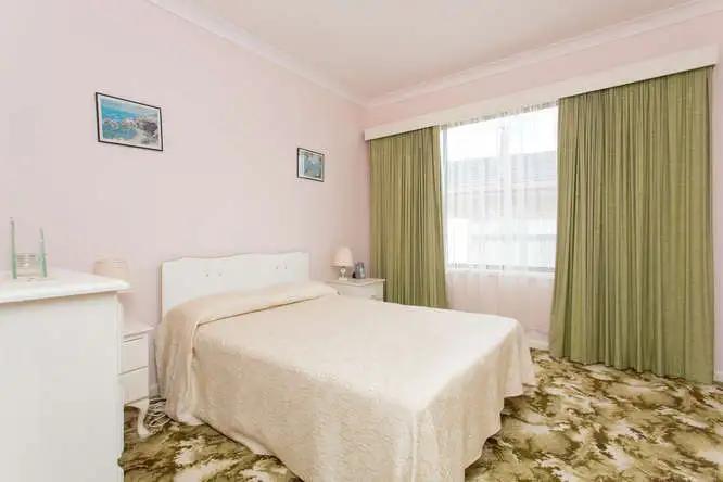 Seventh view of Homely house listing, 4 Ash Court, Red Cliffs VIC 3496