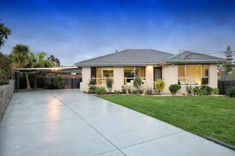 8 Roma Court, Tullamarine VIC 3043