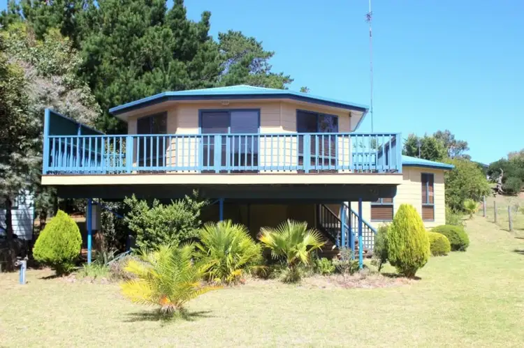 30 PANDORA AVENUE, Venus Bay VIC 3956