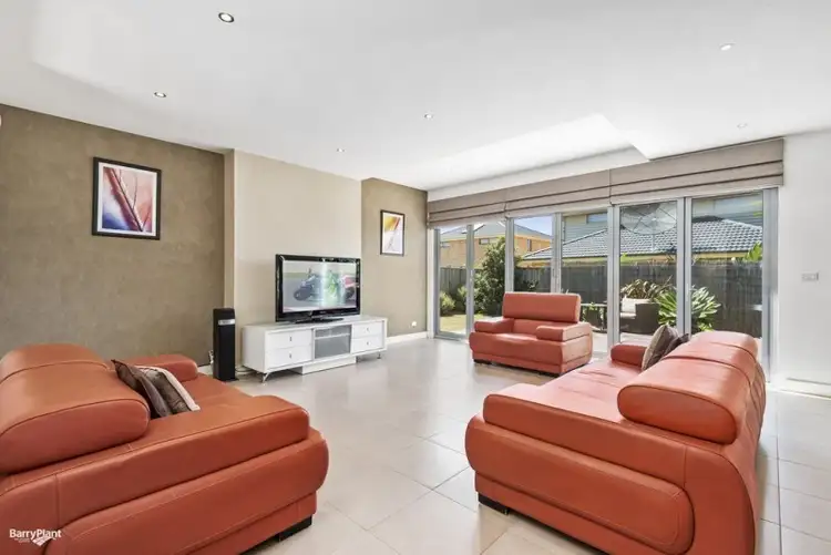 Fifth view of Homely house listing, 8 Sand Drift Walk, Sanctuary Lakes VIC 3030