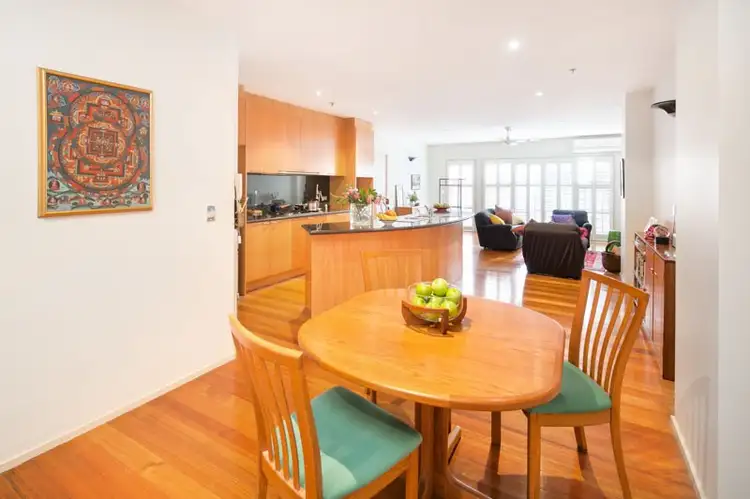 9/14 Lancashire Lane, North Melbourne VIC 3051