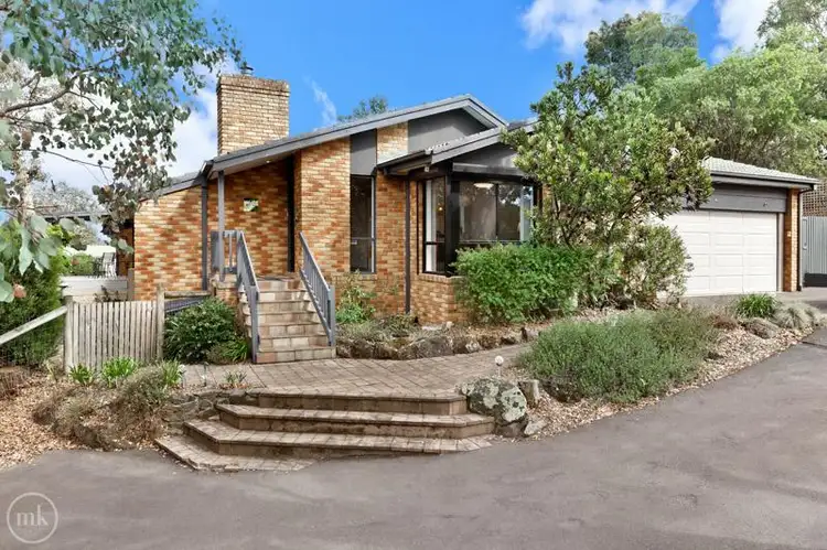 2 Bronwyn Court, Research VIC 3095