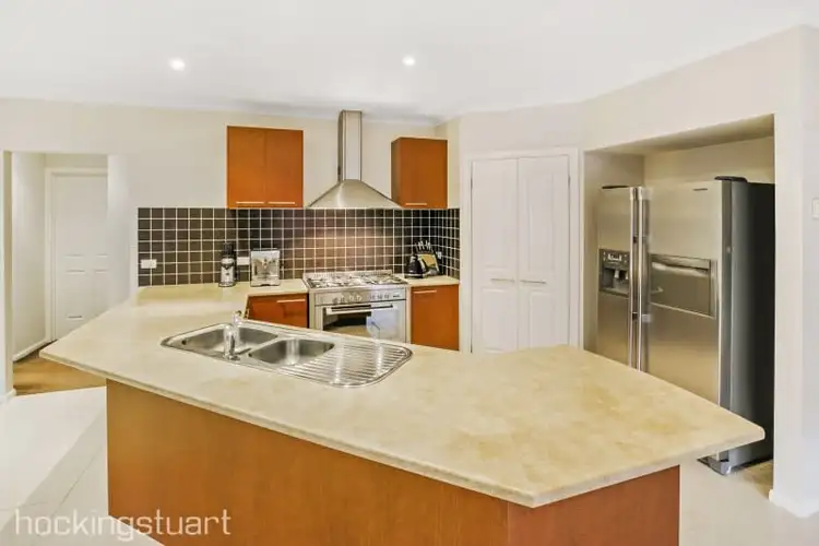 Sixth view of Homely house listing, 4 Evergreen Court, Cranbourne North VIC 3977