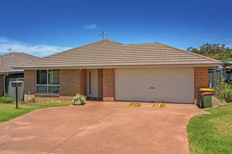 14 Sutherland Drive, North Nowra NSW 2541