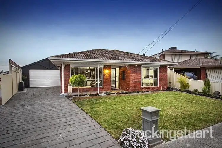 17 Taegtow Way, Altona Meadows VIC 3028