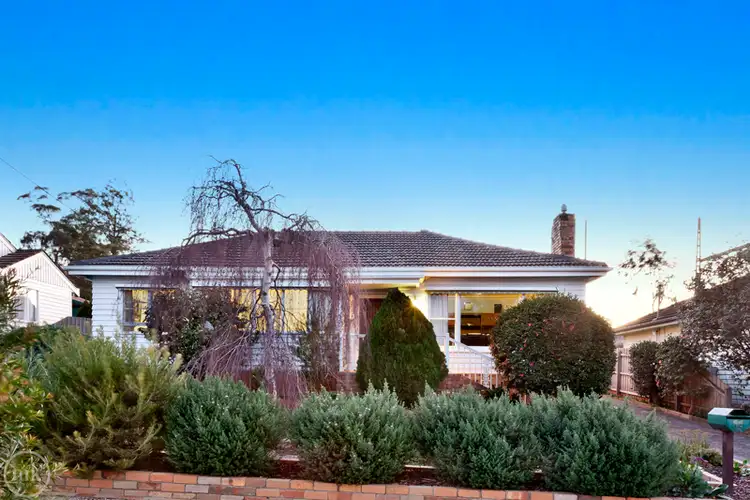 15 Manton Street, Heidelberg VIC 3084
