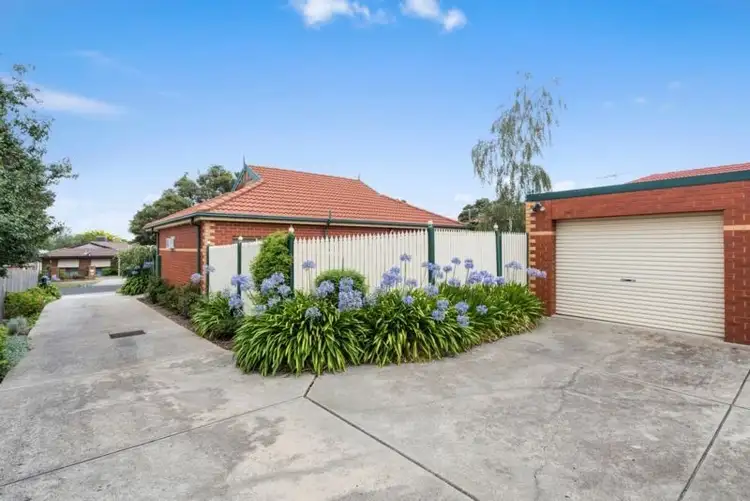 Third view of Homely house listing, 1/6 Mounsey Court, Sunbury VIC 3429