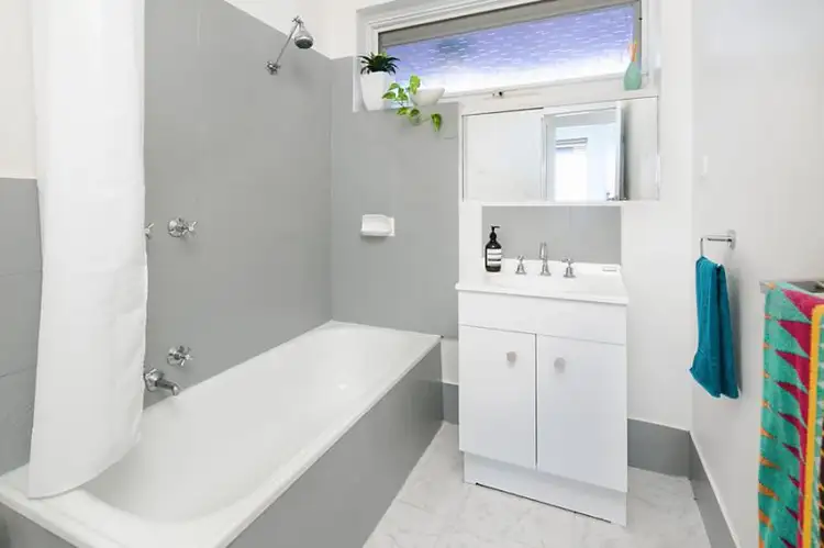 Fourth view of Homely apartment listing, 5/64 Waterloo Road, Northcote VIC 3070